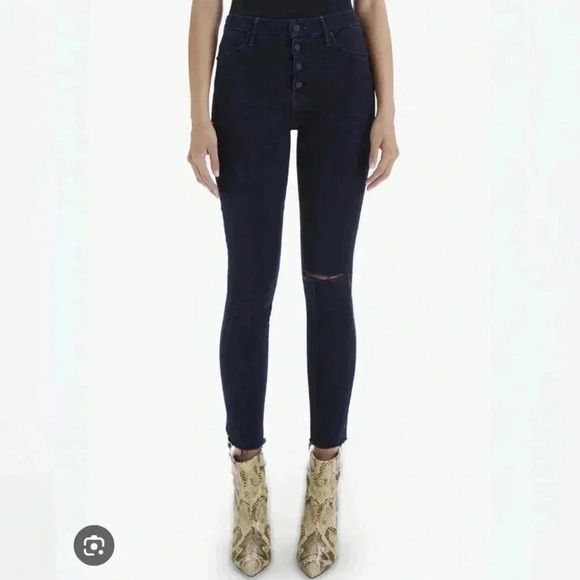 MOTHER The Pixie Ankle Fray Holding Hands Size 27